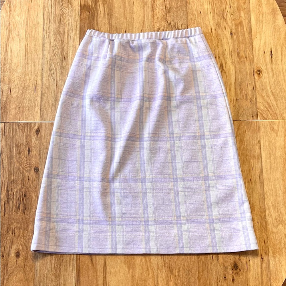 Elegant Plaid Women's Skirt in Lavender